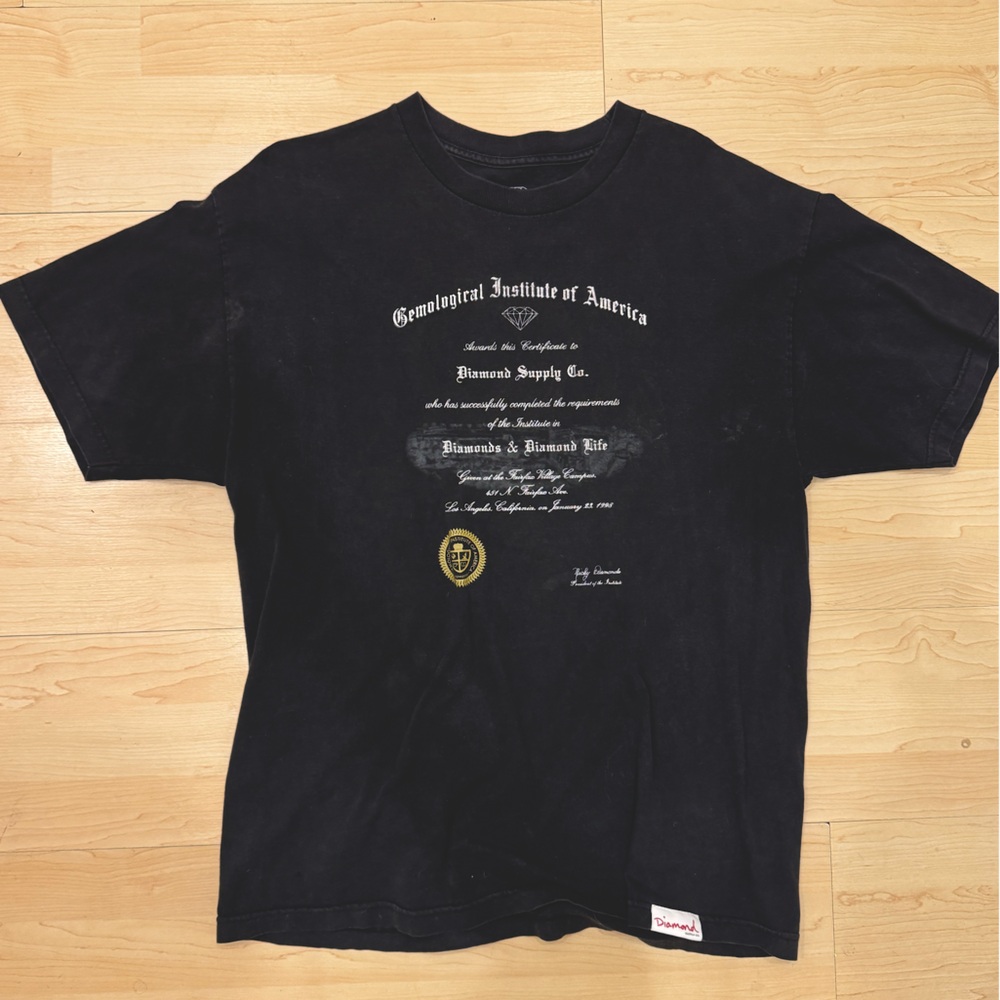 Diamond Supply Co. “Gemological Institute of America”  XL. Black.
